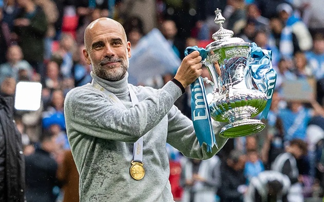 HLV Tây Ban Nha đã tạo nên một Man City hùng mạnh.