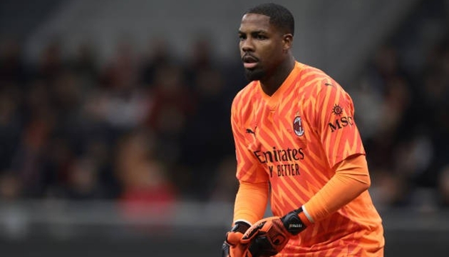 Maignan lọt vào tầm ngắm của Chelsea.