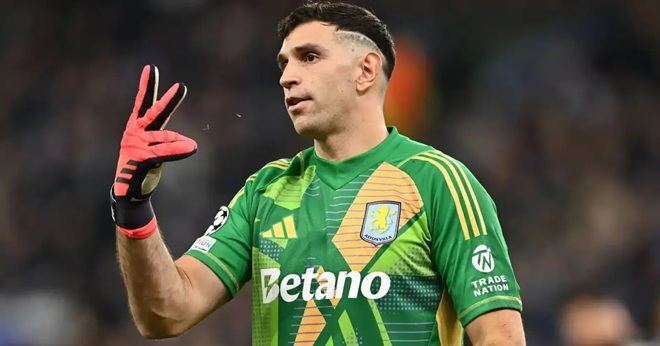 Martinez tưởng chừng đã rời Villa năm ngoái.
