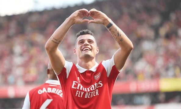 Xhaka vẫn quan tâm đến đội bóng cũ.
