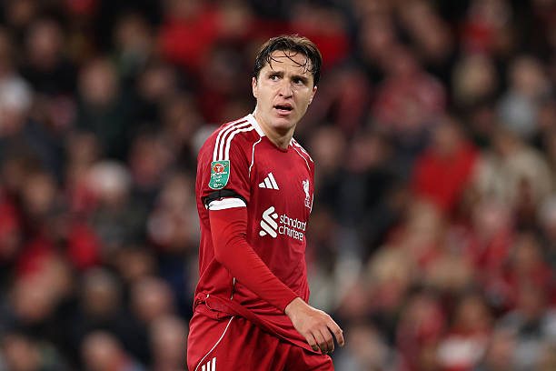 Chiesa trải qua quãng thời gian đáng quên ở Anfield.