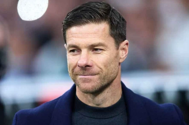 O'Hara ngỡ ngàng khi Liverpool để vuột Xabi Alonso vào tay Chelsea