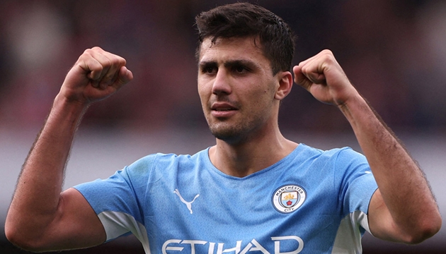 Ảnh bài viết Tin đồn chuyển nhượng sáng 21/5: Real Madrid chèo kéo Rodri; Barca đạt thỏa thuận với Rashford