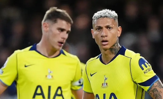 Tottenham gây thất vọng khi thua Chelsea.