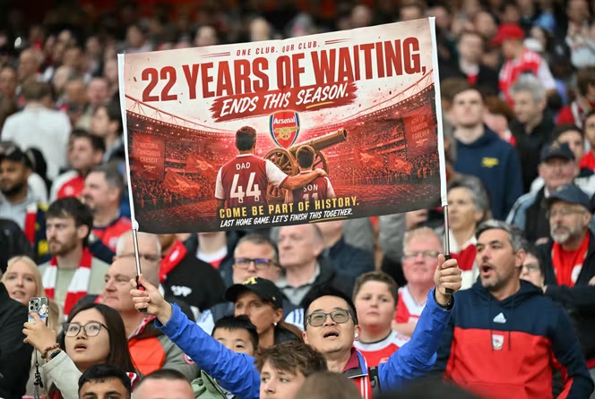 Arsenal vô địch Ngoại hạng Anh sau 22 năm chờ đợi.