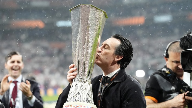 Emery vô địch Europa League lần thứ 5.