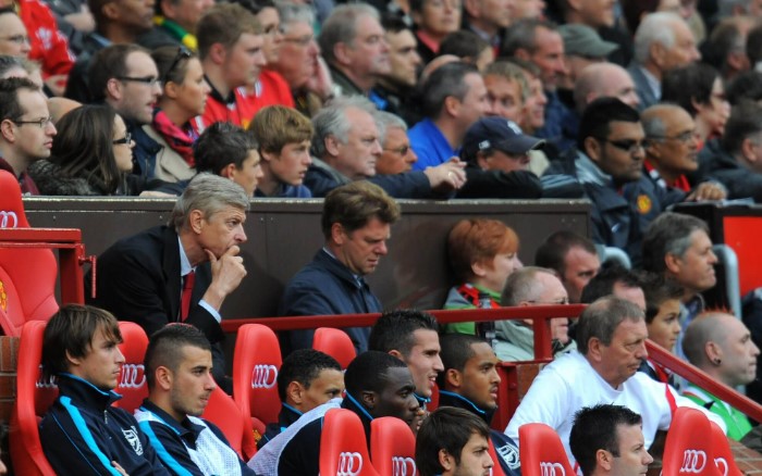 Nhiều CĐV trẻ của Arsenal không được chứng kiến "Wenger ball".