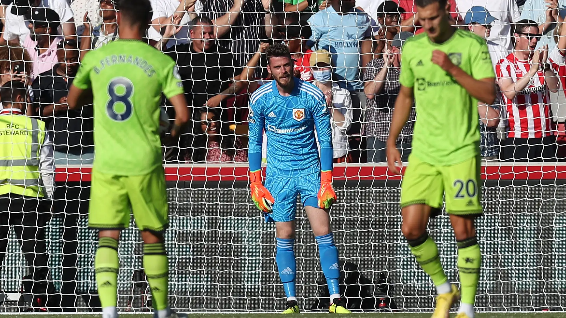 Thời gian và sự tàn nhẫn với De Gea.