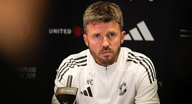 Ảnh bài viết CHÍNH THỨC! MU giữ chân Michael Carrick đến năm 2028