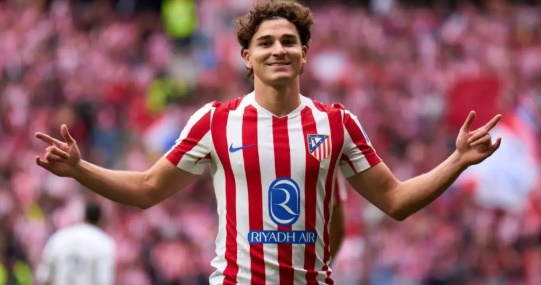 Ảnh bài viết Chủ tịch Laporta lên tiếng về khả năng Barcelona chiêu mộ Julian Alvarez