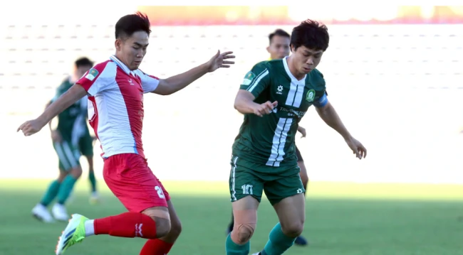 Công Phượng tỏa sáng cho Đồng Nai.