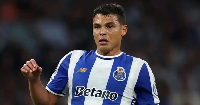 Chelsea chưa có kế hoạch tái hợp Silva.