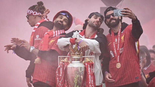 Tạm biệt "Vua Ai Cập", phù thủy vĩ đại của Liverpool