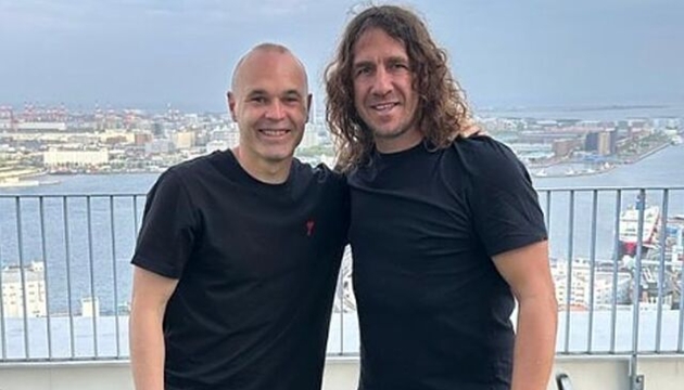Ảnh bài viết Andres Iniesta cùng dàn huyền thoại La Liga chuẩn bị đại chiến danh thủ Việt Nam