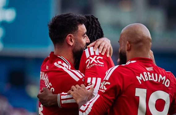 Bruno đánh dấu ngày thi đấu rực rỡ của mình bằng bàn nâng tỷ số lên 3-0.