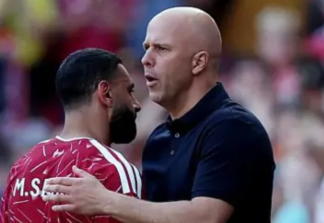 Ảnh bài viết Arne Slot cần làm gì để vực dậy Liverpool mùa tới?