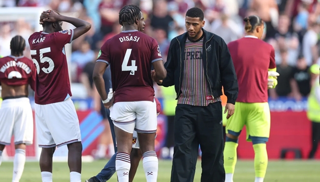 Mâu thuẫn với HLV trưởng, Todibo không đá trận cuối cùng của West Ham.