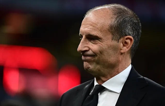 Allegri đã bị Milan sa thải.