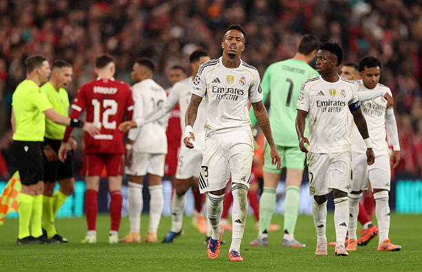 Real Madrid tiếp tục trải qua một mùa giải trắng tay.