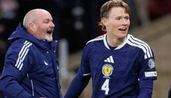 Ảnh bài viết McTominay ca ngợi Steve Clarke là huấn luyện viên xuất sắc