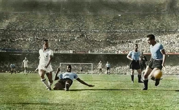 Uruguay đánh bại Brazil để giành chức vô địch.