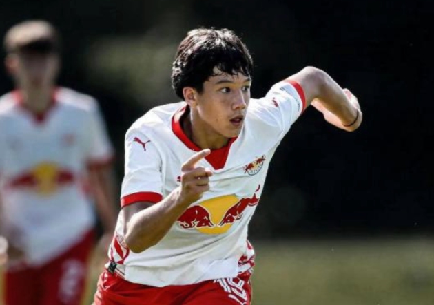 Ảnh bài viết Sao trẻ Việt kiều Quốc Khải vô địch U18 Áo cùng Salzburg