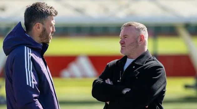 Rooney muốn MU từng bước cải thiện.