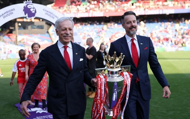 Nhà Kroenke hái quả ngọt sau khi liên tục đổ tiền đầu tư vào Arsenal.