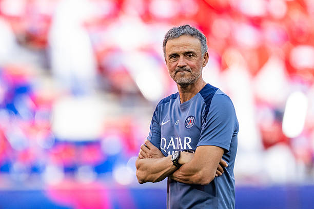Ảnh bài viết Luis Enrique đáp trả tuyên bố vô địch của Mikel Arteta