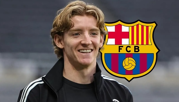 Gordon lọt top những cầu thủ hưởng lương cao nhất Barca.