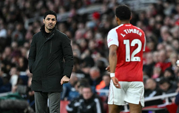 Mikel Arteta có nên mạo hiểm với Jurrien Timber.