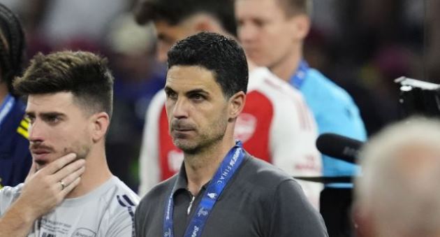 Ảnh bài viết Chelsea mỉa mai Arsenal bằng cúp C1 sau trận chung kết