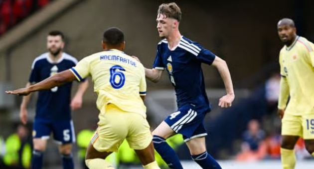 Tyler Fletcher ra mắt ĐTQG Scotland trong trận gặp Curacao.
