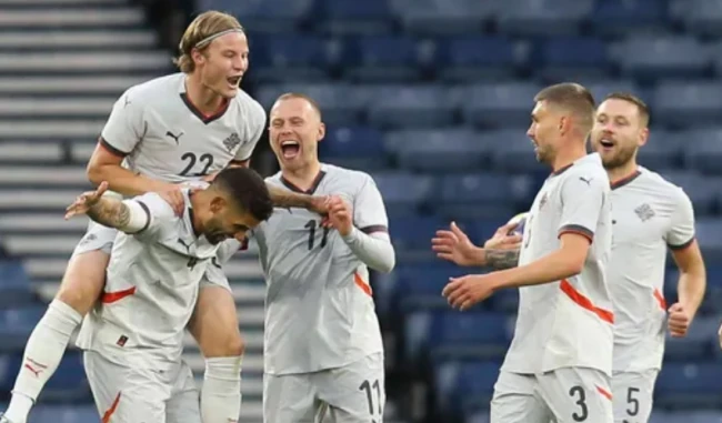 Iceland bị đánh giá thấp hơn Nhật Bản.