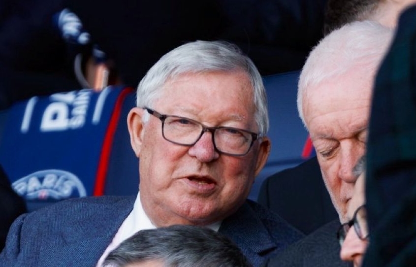 Ảnh bài viết Lộ tin nhắn Sir Alex chê Arsenal đá chán trước PSG