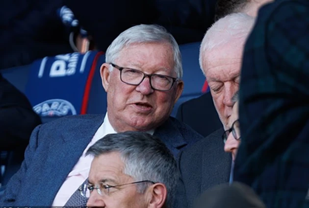 Ảnh bài viết Lời nhắn ẩn ý của Sir Alex gửi PSG sau trận hạ Arsenal