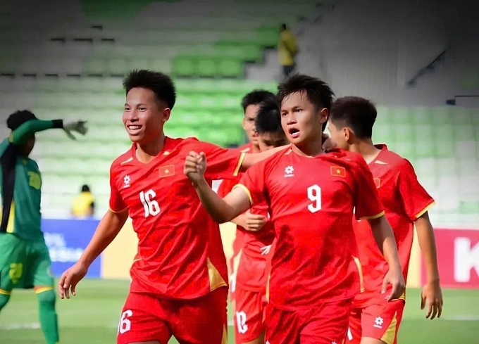 Ảnh bài viết CĐV Thái Lan ngỡ ngàng trước hat-trick của Công Hậu