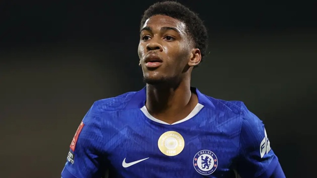Ảnh bài viết Chelsea gắn mác bất khả xâm phạm cho Josh Acheampong