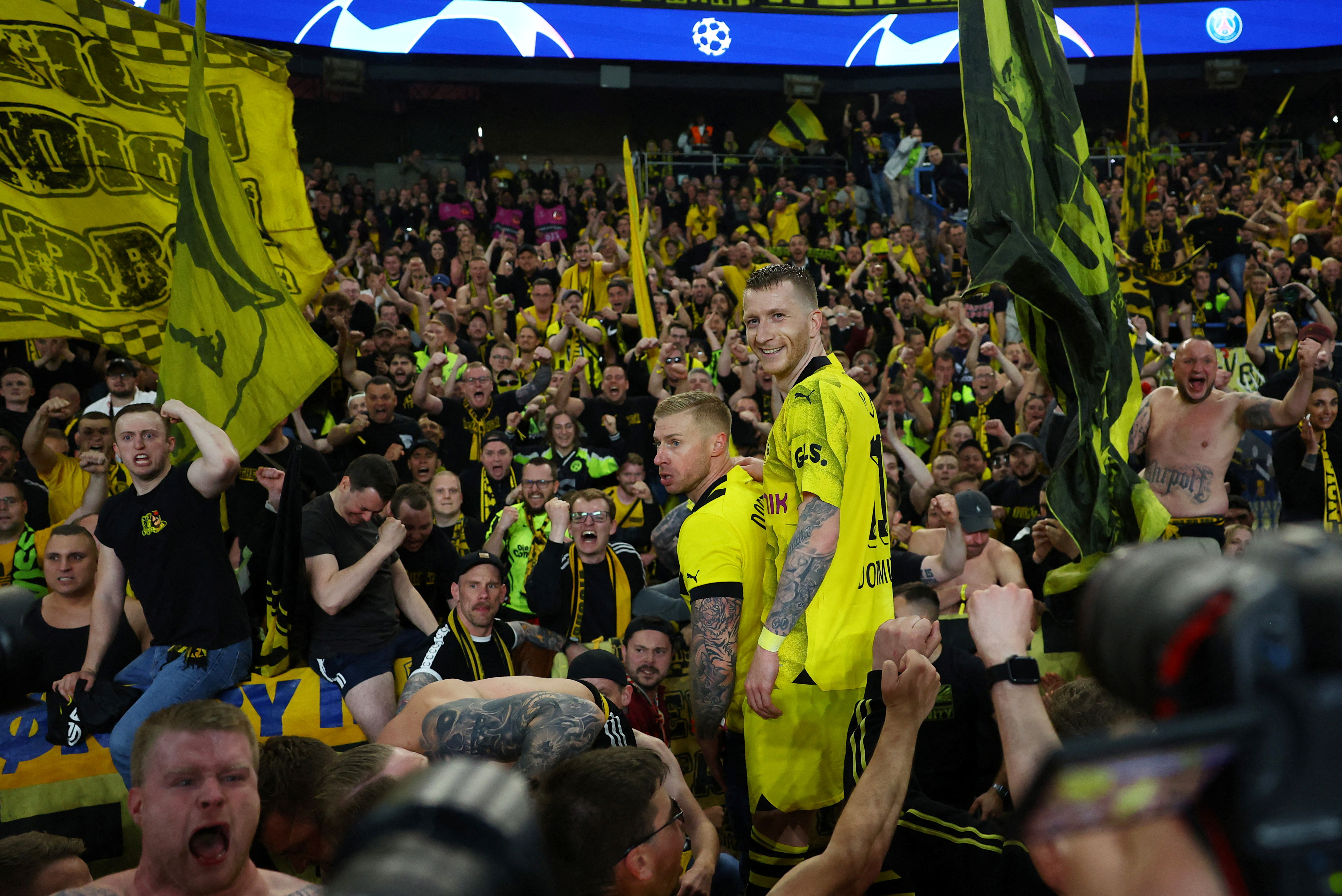 Reus khép lại hành trình buồn cùng Dortmund.