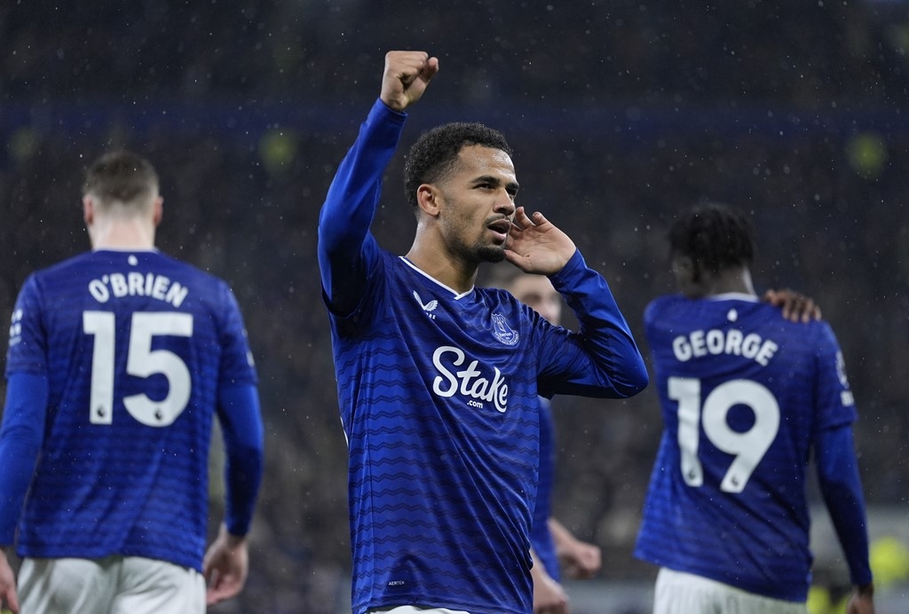 Ảnh bài viết Everton không lo lắng về tương lai của Iliman Ndiaye