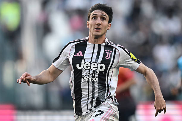 Ảnh bài viết Barca thăm dò khả năng chiêu mộ Cambiaso của Juventus