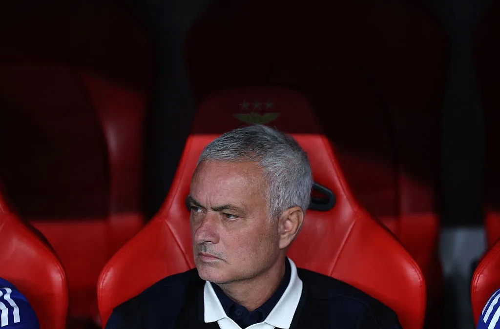 HLV Jose Mourinho được cho là ứng viên hàng đầu ghế nóng Real Madrid nếu Chủ tịch Florentino Perez tái đắc cử.