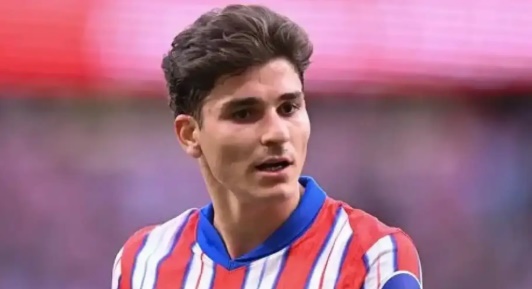 Alvarez được cho là chỉ muốn khoác áo Barca.