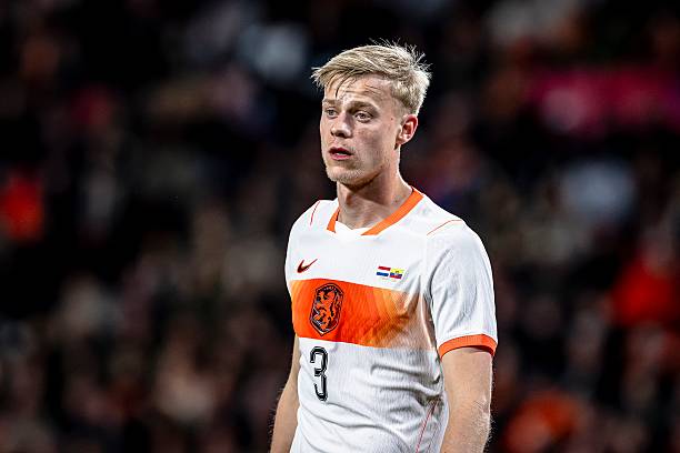 Ảnh bài viết Tottenham hỏi mua Jan Paul Van Hecke