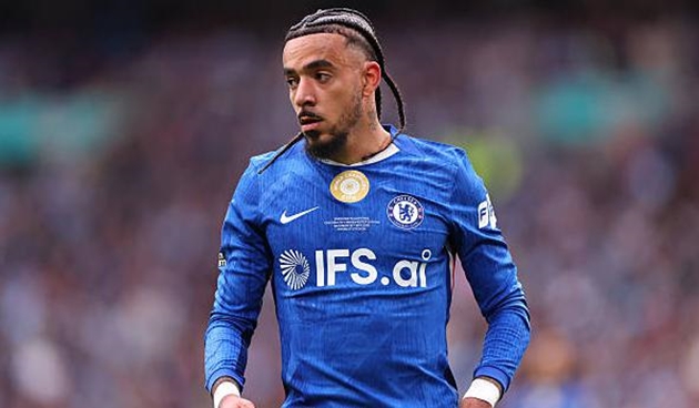 Malo Gusto chơi không tồi trong màu áo Chelsea.