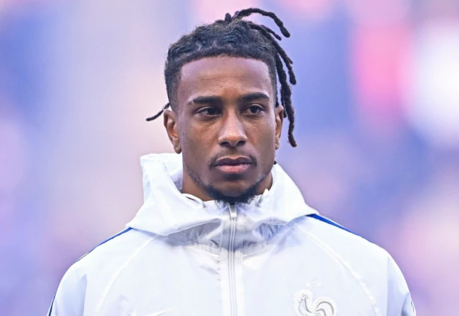 Olise lọt tầm ngắm Real Madrid.