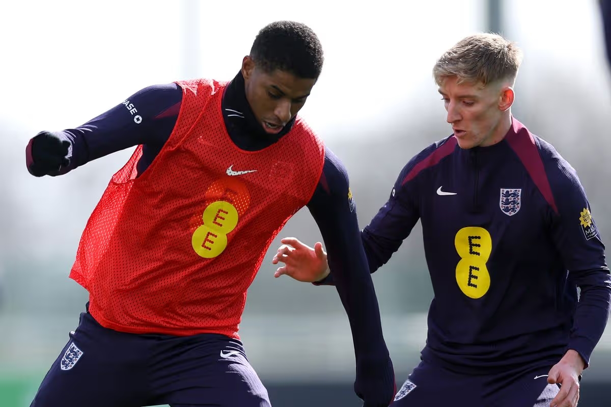 HLV Thomas Tuchel sẽ lựa chọn Marcus Rashford hay Anthony Gordon?