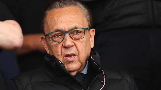 Ông Sullivan rời khỏi vị trí Chủ tịch West Ham.