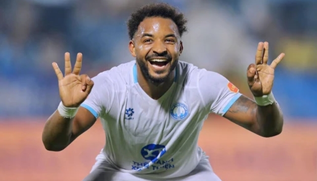 Ảnh bài viết Bị báo ngoại nghi ngờ, Xuân Son đáp trả bằng cú hat-trick