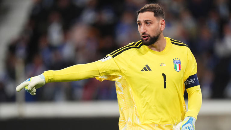 Donnarumma là điểm tựa của Ý lúc này.